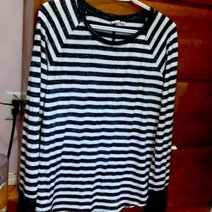 GAP, xs- and fit for medium size. Made in Vietnam.